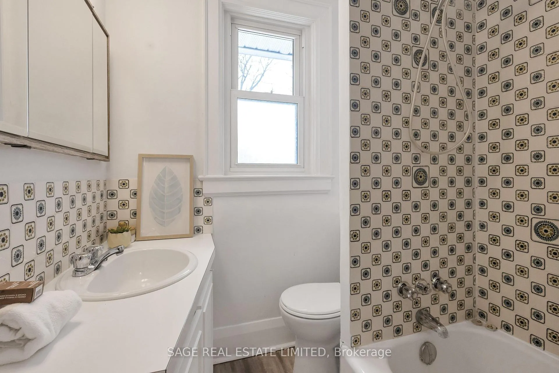 Photo 15 of 99 Albertus Avenue, Toronto, Lawrence Park South — HOMEH