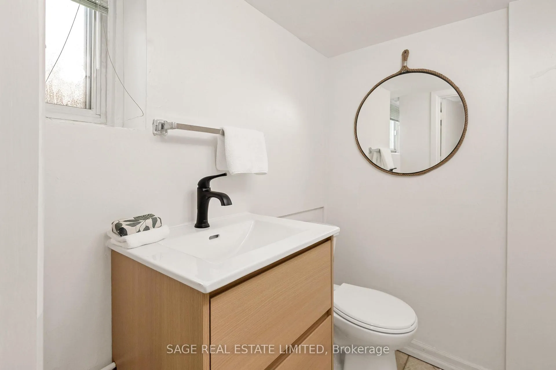 Photo 20 of 99 Albertus Avenue, Toronto, Lawrence Park South — HOMEH