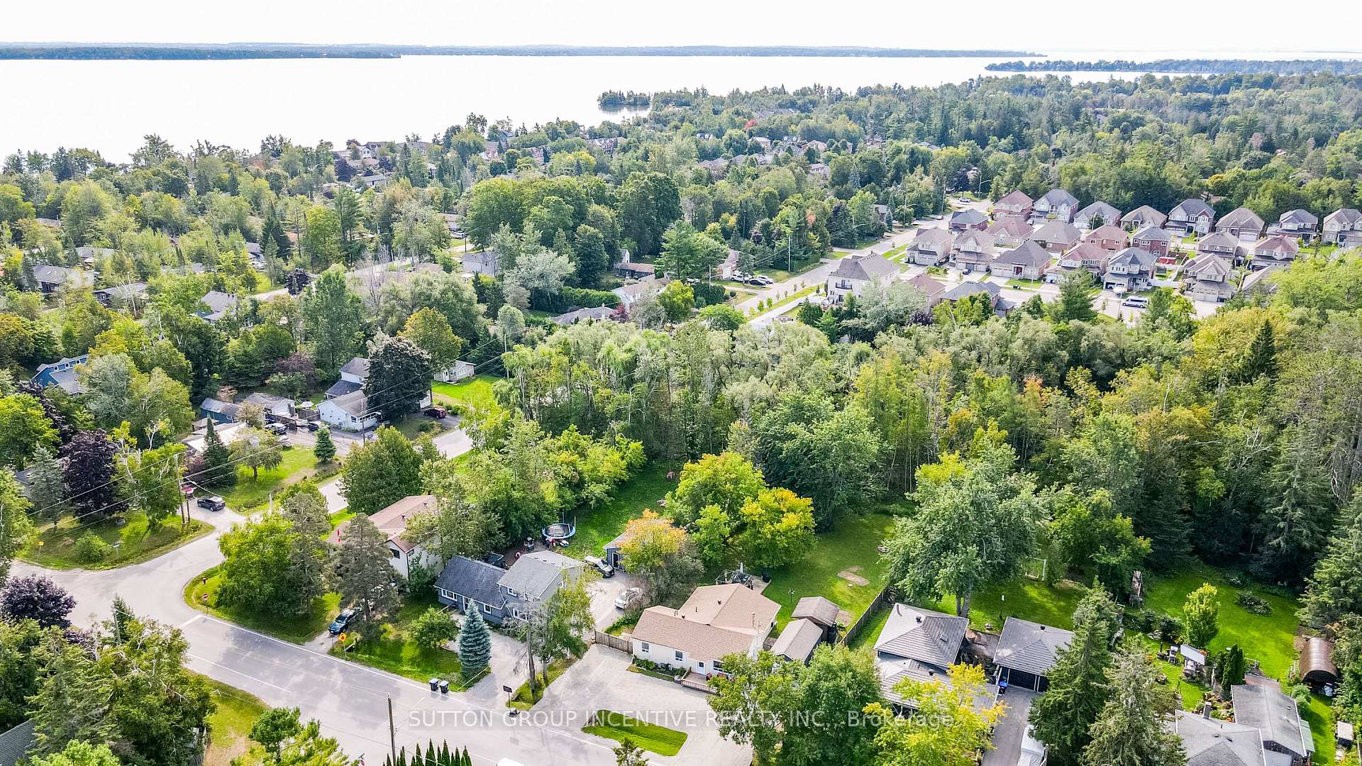 Photo 2 of 761 William Street, Innisfil, Alcona — HOMEH
