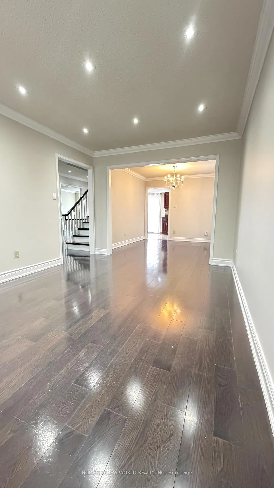 Photo 3 of 149 Huntington Park Drive, Markham, Thornlea — HOMEH
