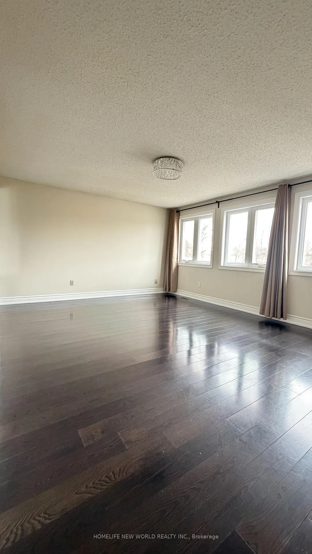 Photo 9 of 149 Huntington Park Drive, Markham, Thornlea — HOMEH