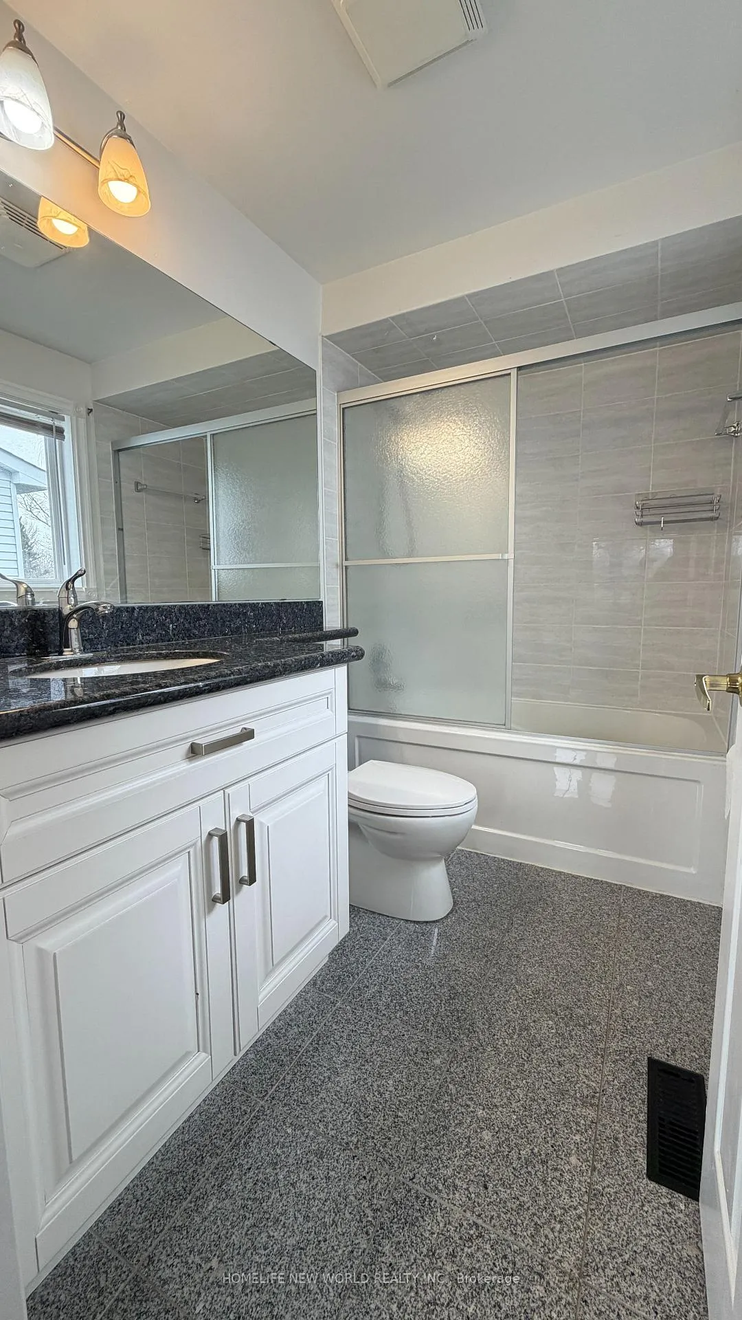 Photo 10 of 149 Huntington Park Drive, Markham, Thornlea — HOMEH
