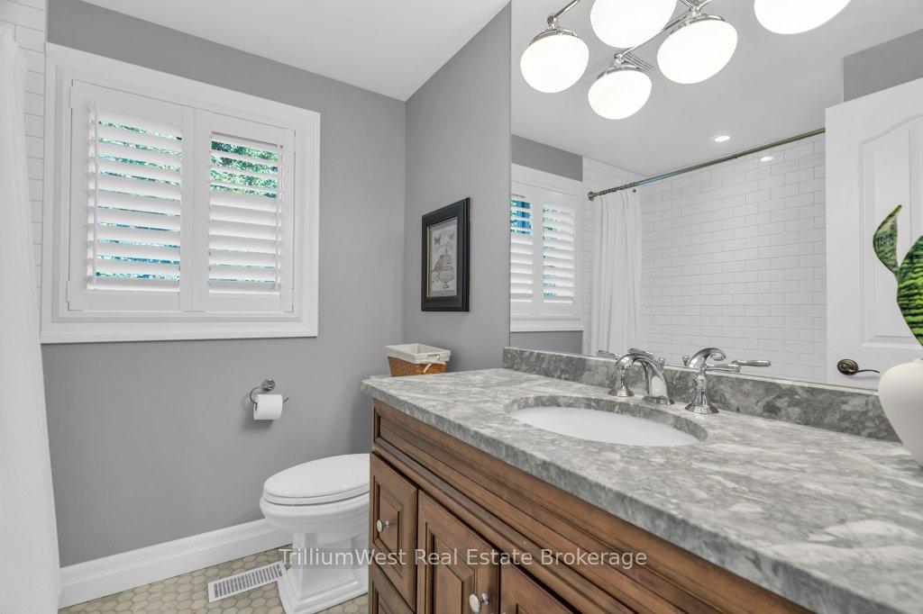 Photo 22 of 22 Roehampton Court, Kitchener — HOMEH