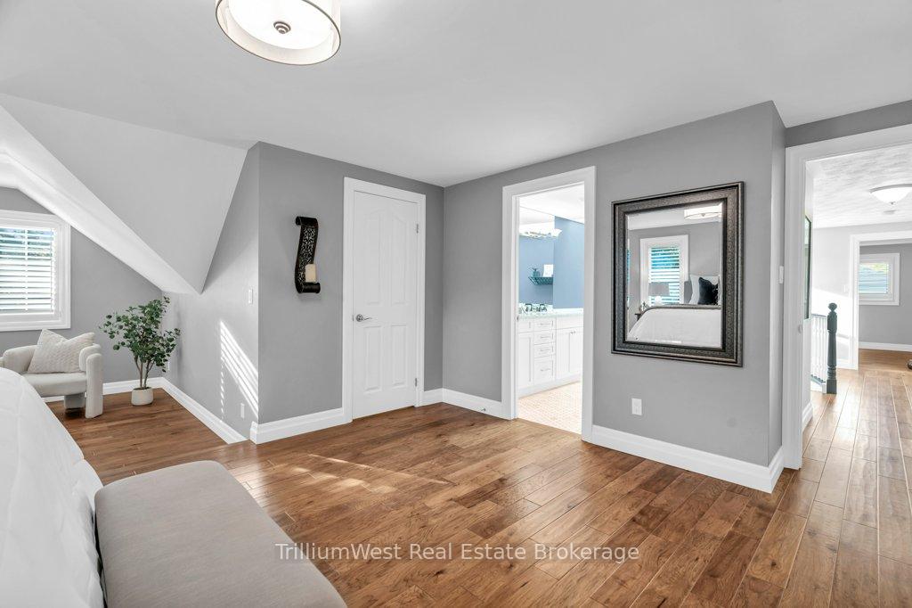 Photo 25 of 22 Roehampton Court, Kitchener — HOMEH