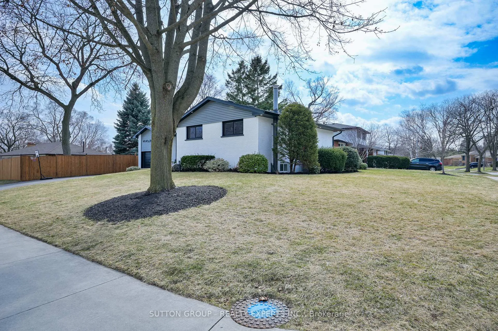 Photo 6 of 1484 Moss Glen Road, Burlington, Mountainside — HOMEH