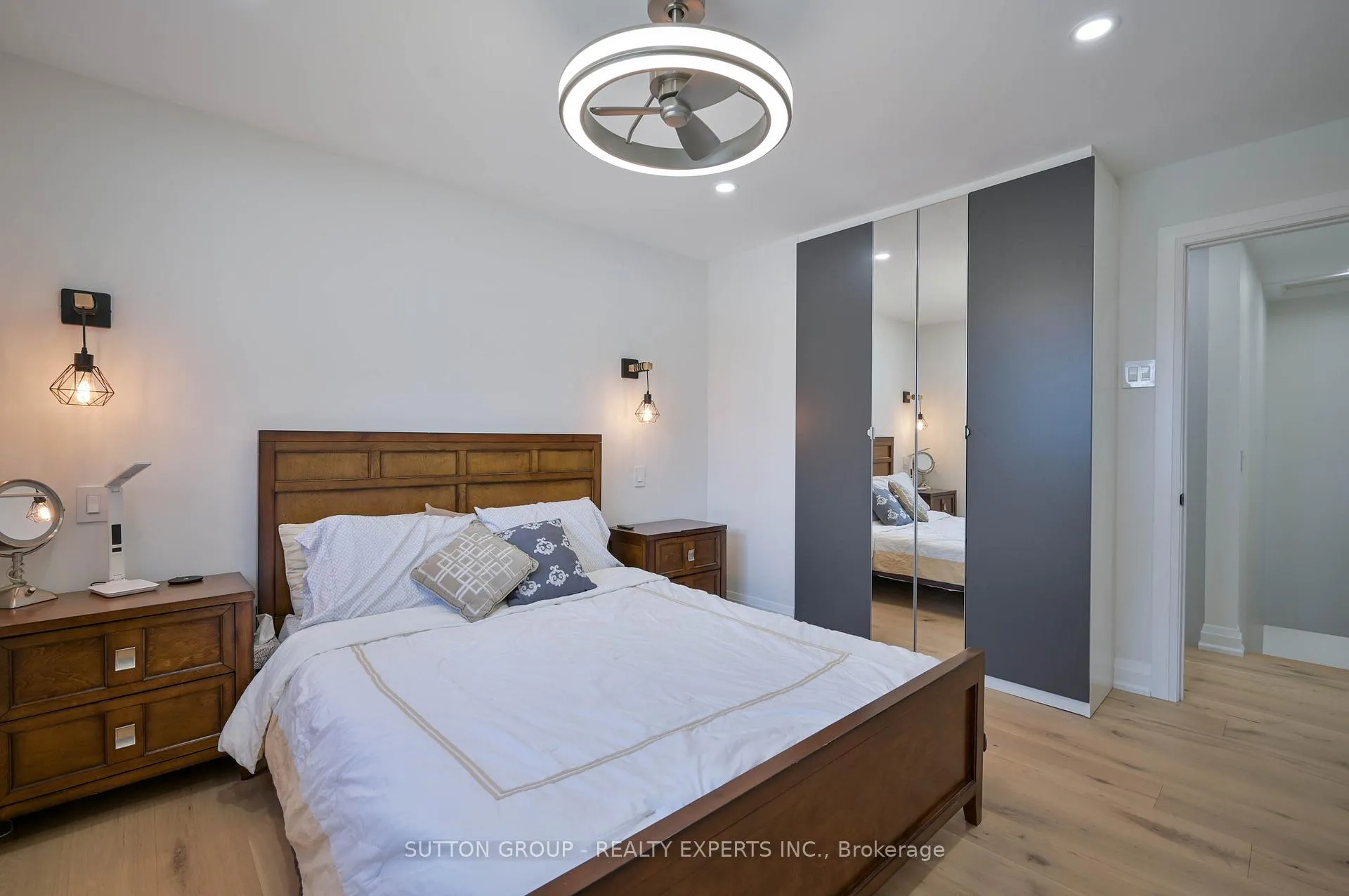 Photo 21 of 1484 Moss Glen Road, Burlington, Mountainside — HOMEH