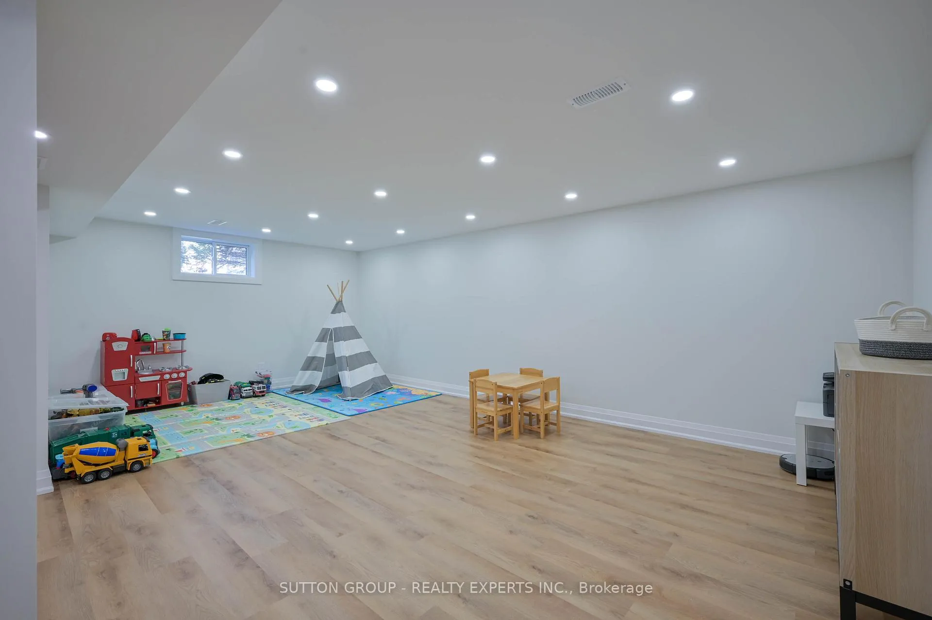 Photo 27 of 1484 Moss Glen Road, Burlington, Mountainside — HOMEH