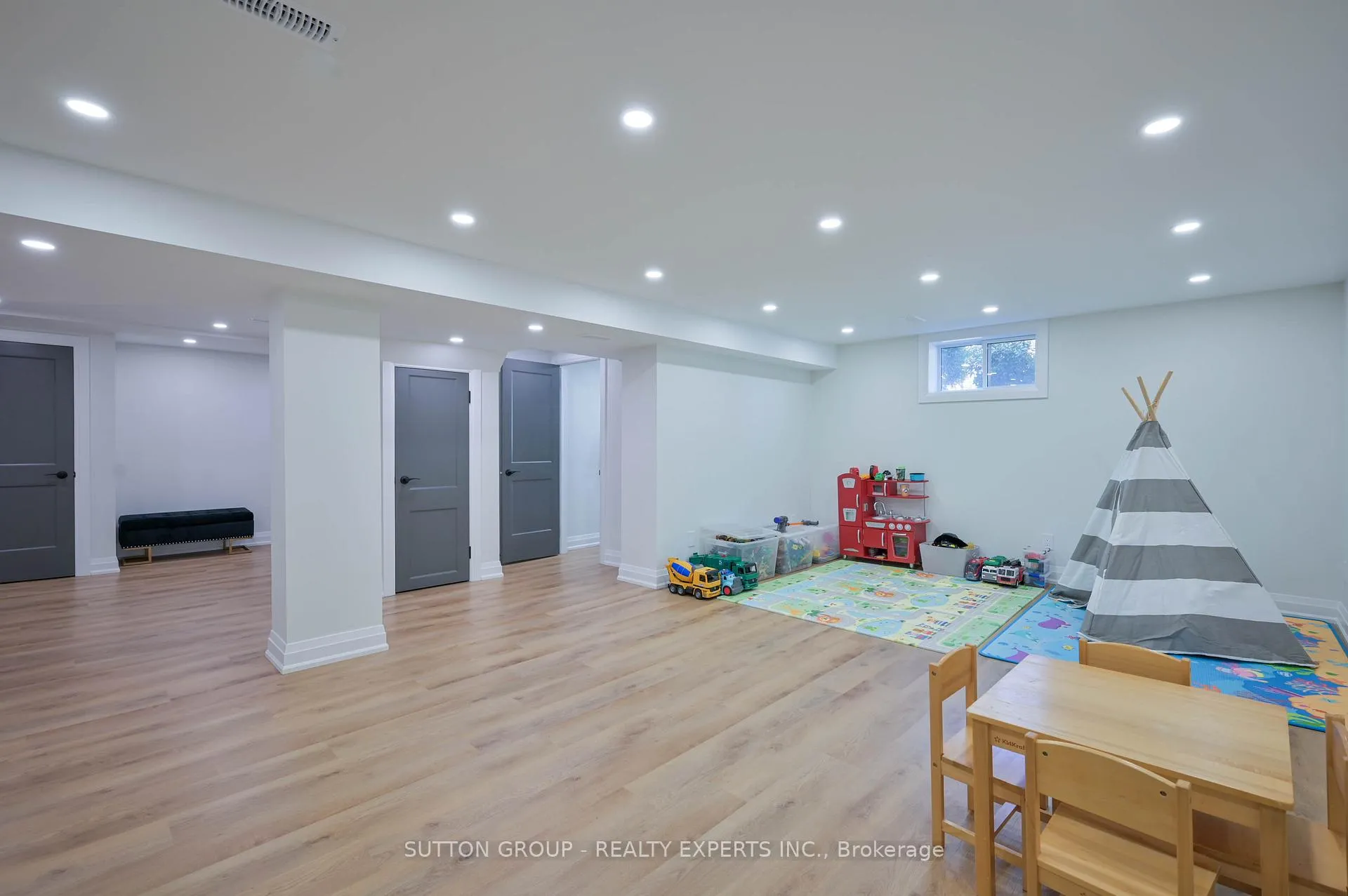 Photo 28 of 1484 Moss Glen Road, Burlington, Mountainside — HOMEH
