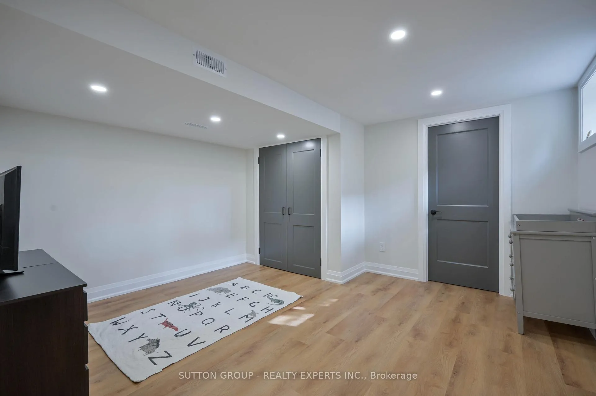 Photo 31 of 1484 Moss Glen Road, Burlington, Mountainside — HOMEH