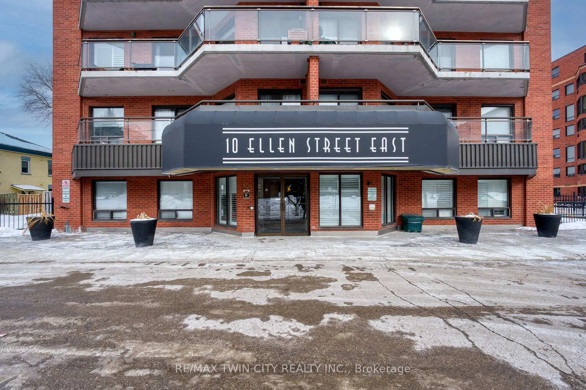 Photo 1 of Unit 901, 10 Ellen Street E, Kitchener — HOMEH