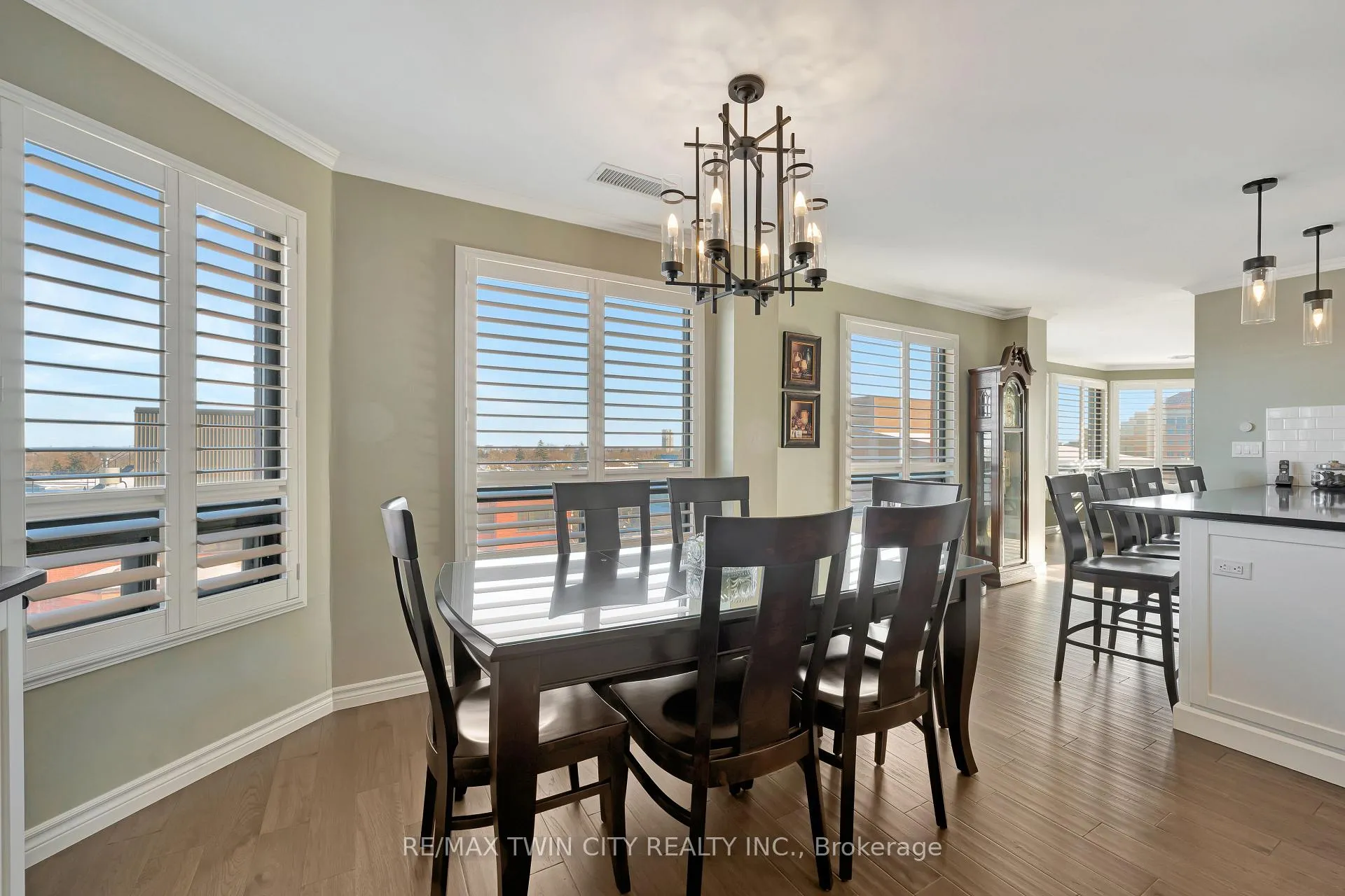 Photo 14 of Unit 901, 10 Ellen Street E, Kitchener — HOMEH