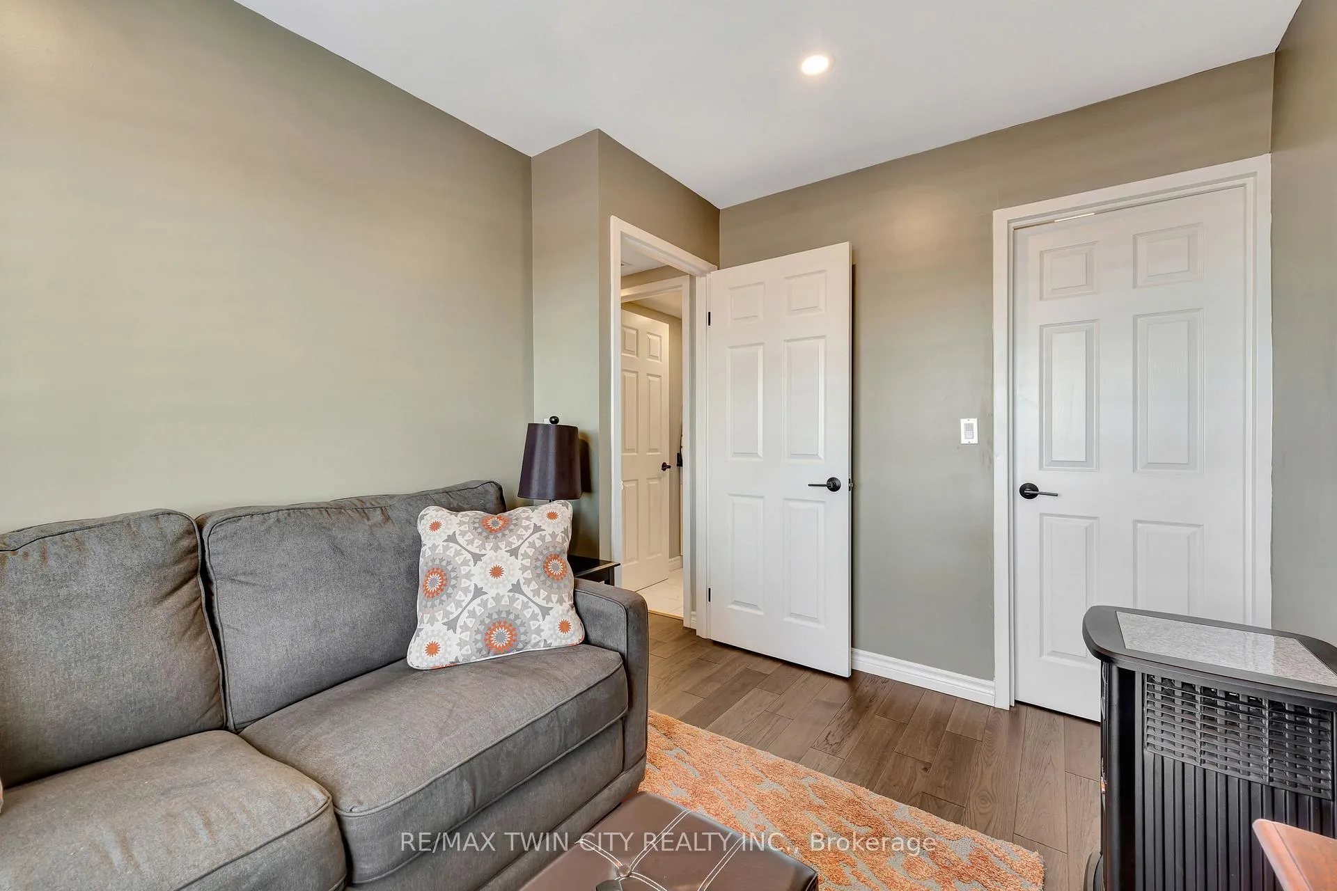 Photo 22 of Unit 901, 10 Ellen Street E, Kitchener — HOMEH