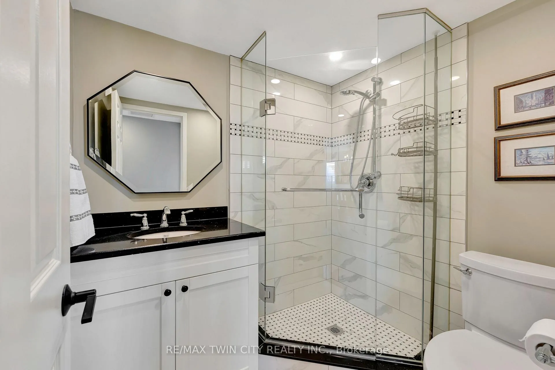 Photo 24 of Unit 901, 10 Ellen Street E, Kitchener — HOMEH