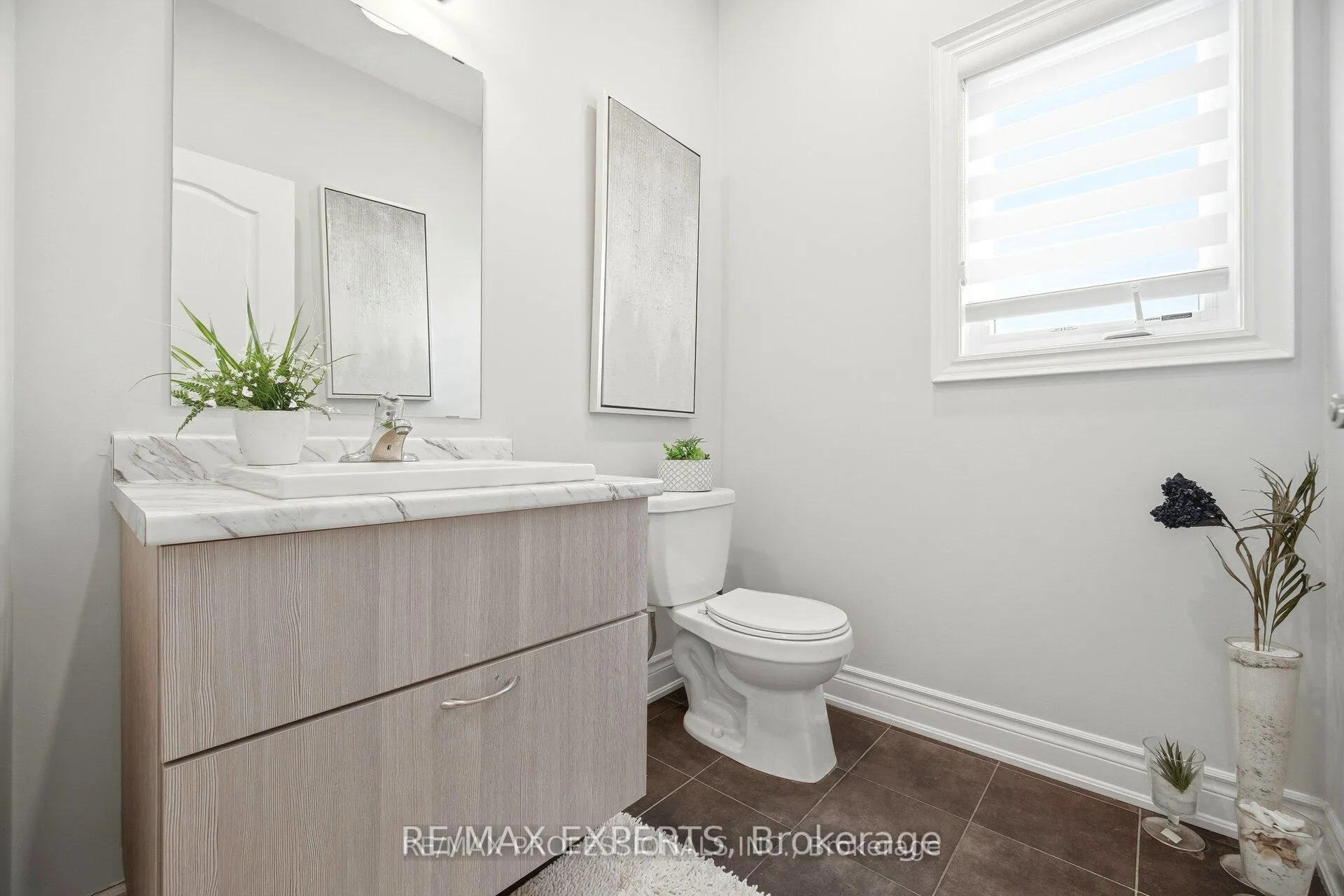 Photo 22 of 5 Mugford Crescent, Brampton, Bram West — HOMEH