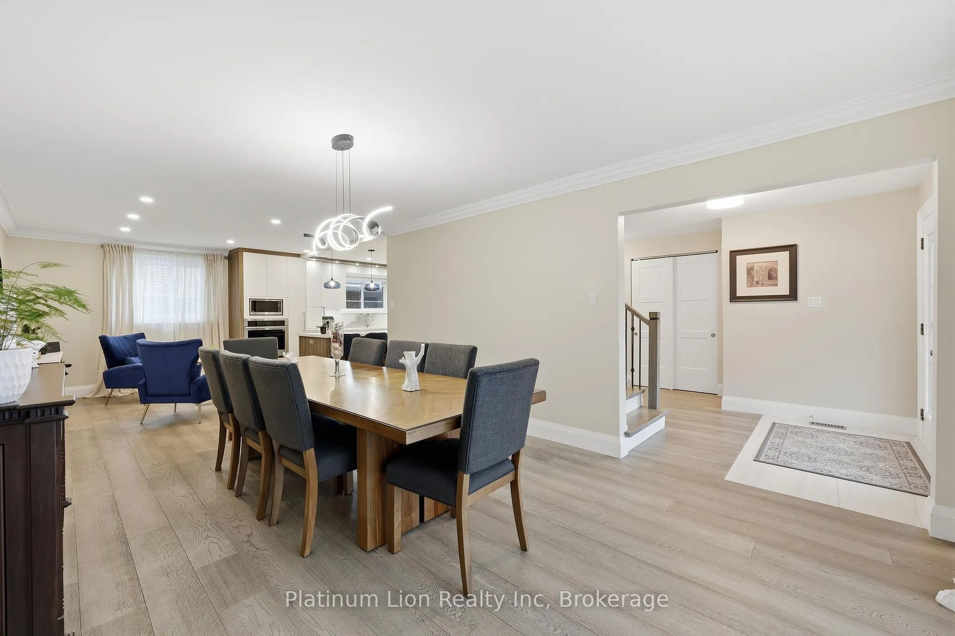 Photo 6 of 273 Bryant Crescent, Burlington, Appleby — HOMEH