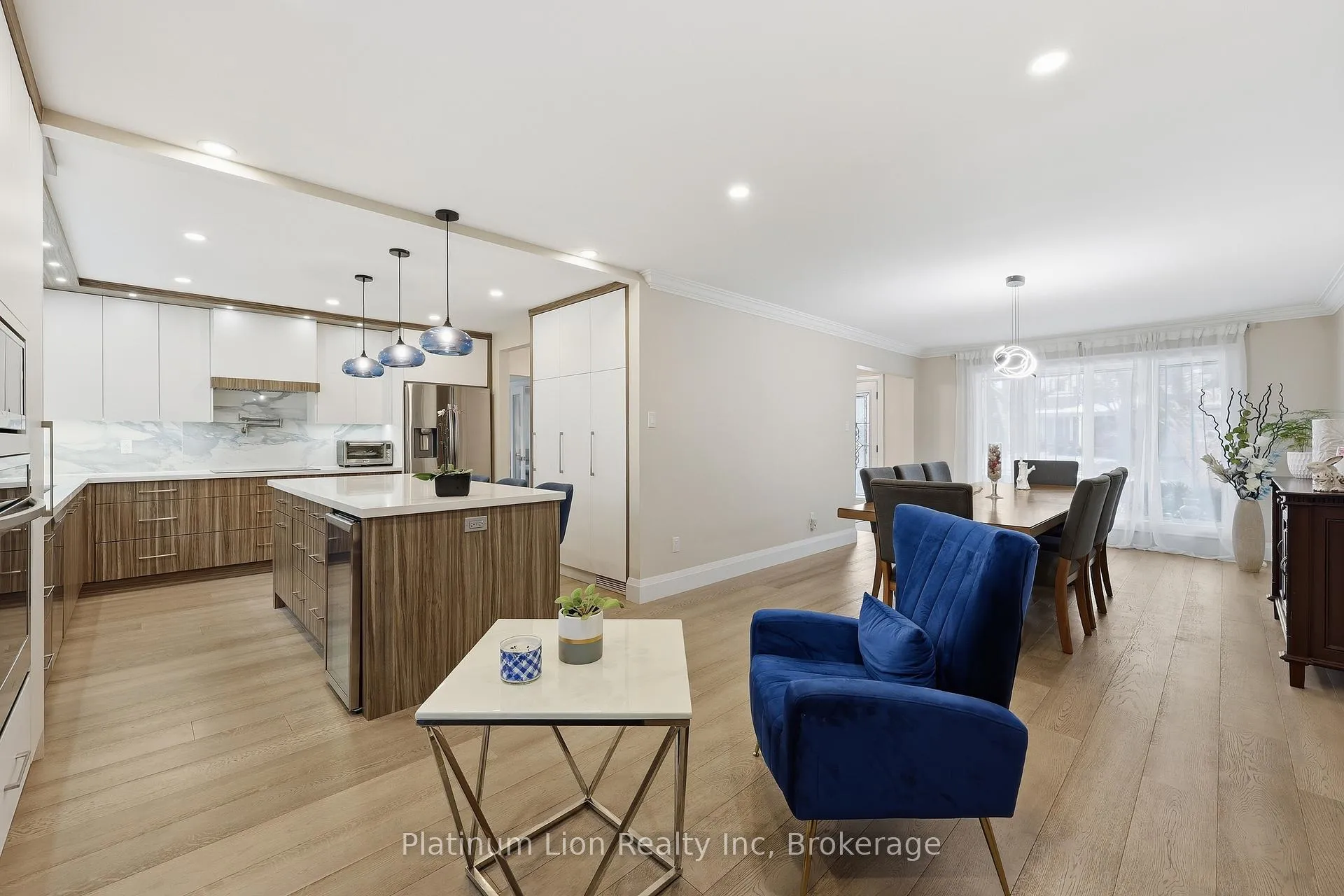Photo 8 of 273 Bryant Crescent, Burlington, Appleby — HOMEH