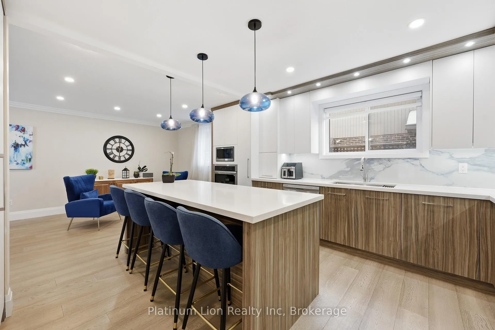Photo 11 of 273 Bryant Crescent, Burlington, Appleby — HOMEH