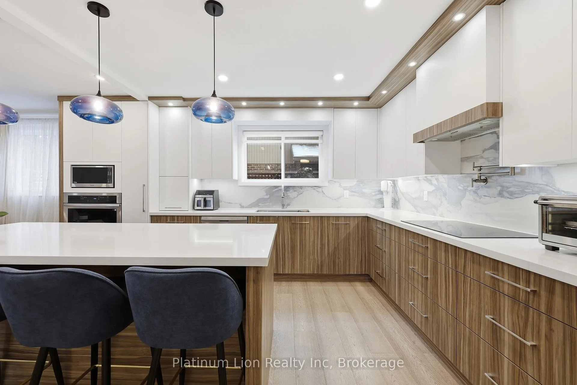 Photo 15 of 273 Bryant Crescent, Burlington, Appleby — HOMEH