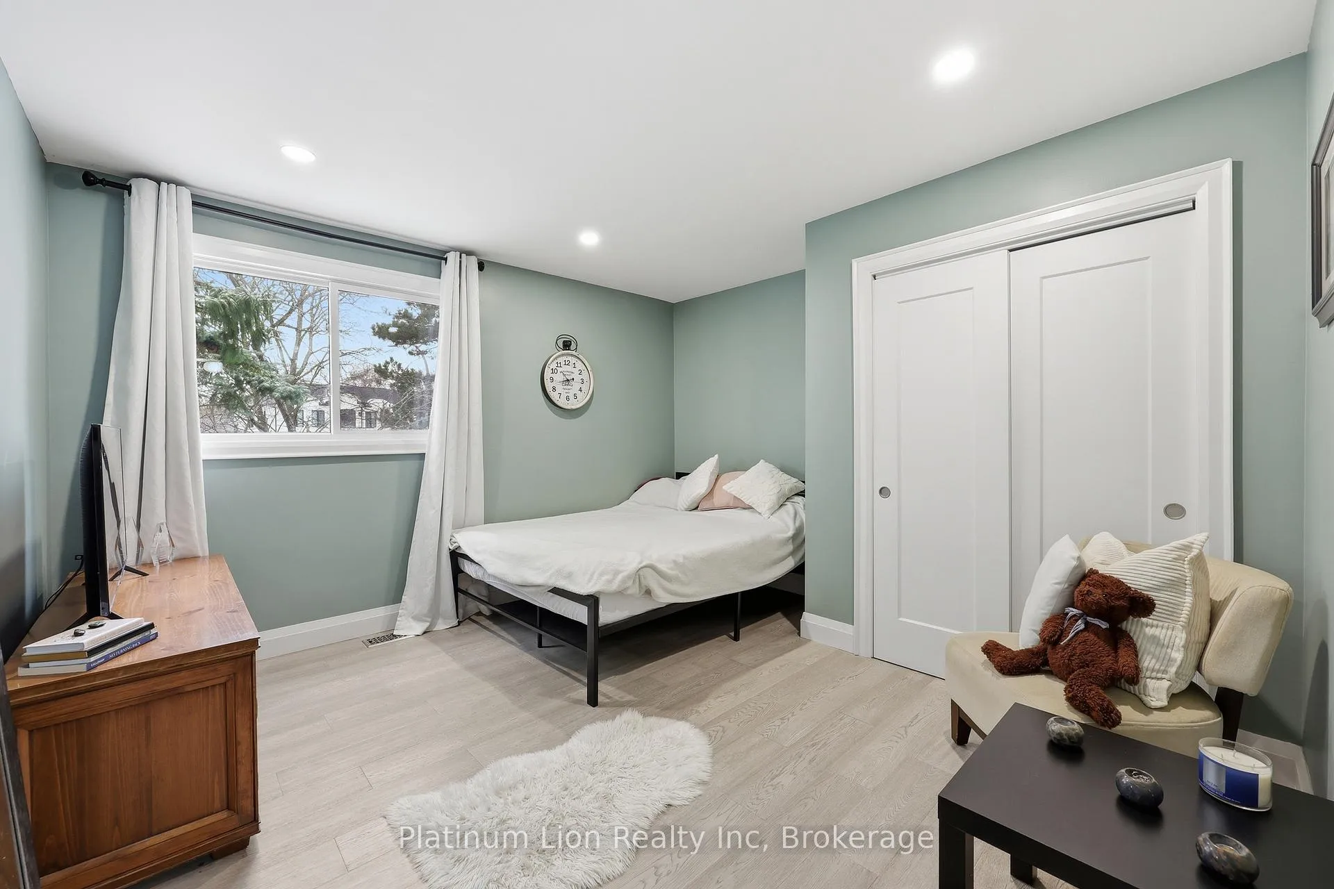 Photo 27 of 273 Bryant Crescent, Burlington, Appleby — HOMEH