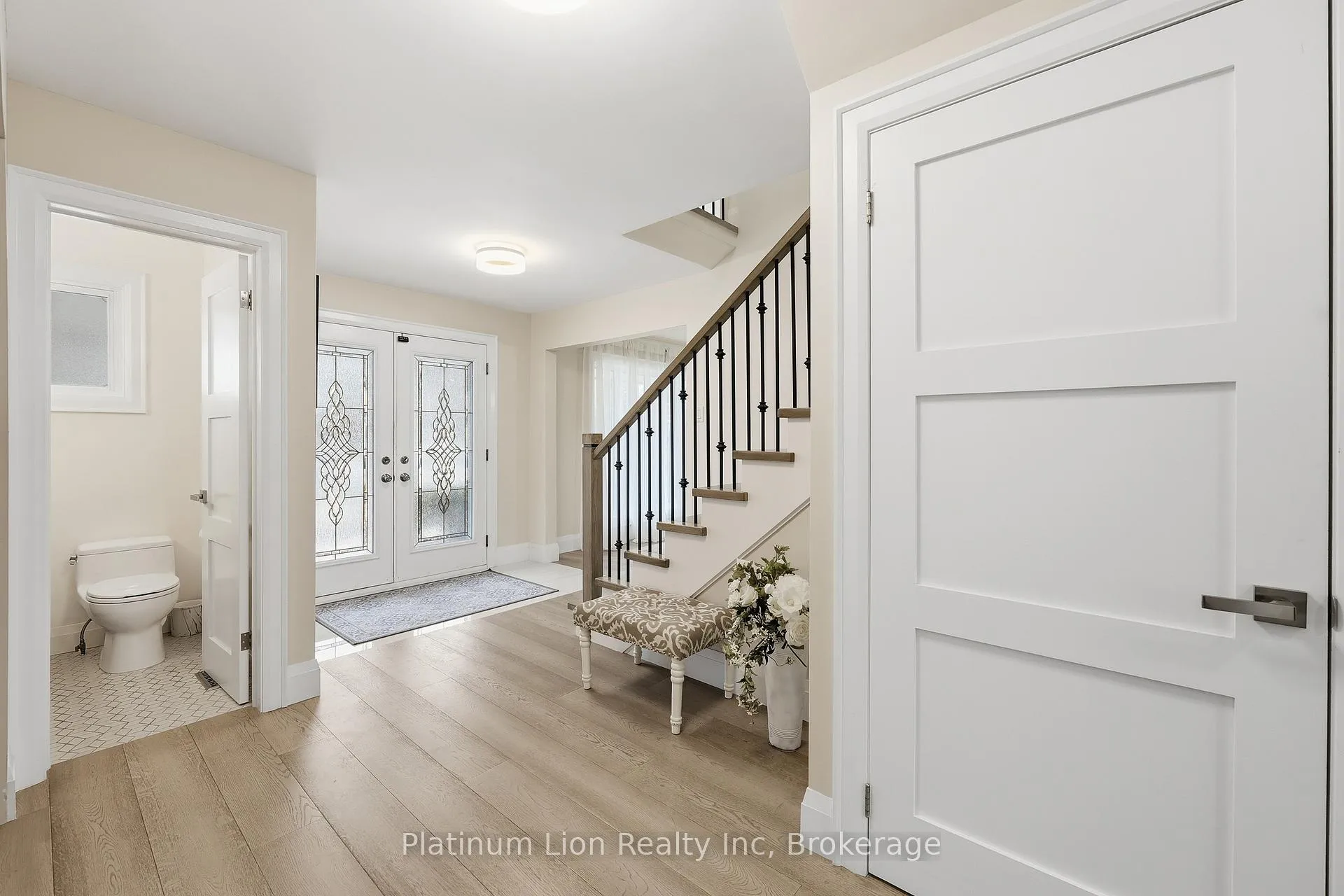 Photo 32 of 273 Bryant Crescent, Burlington, Appleby — HOMEH