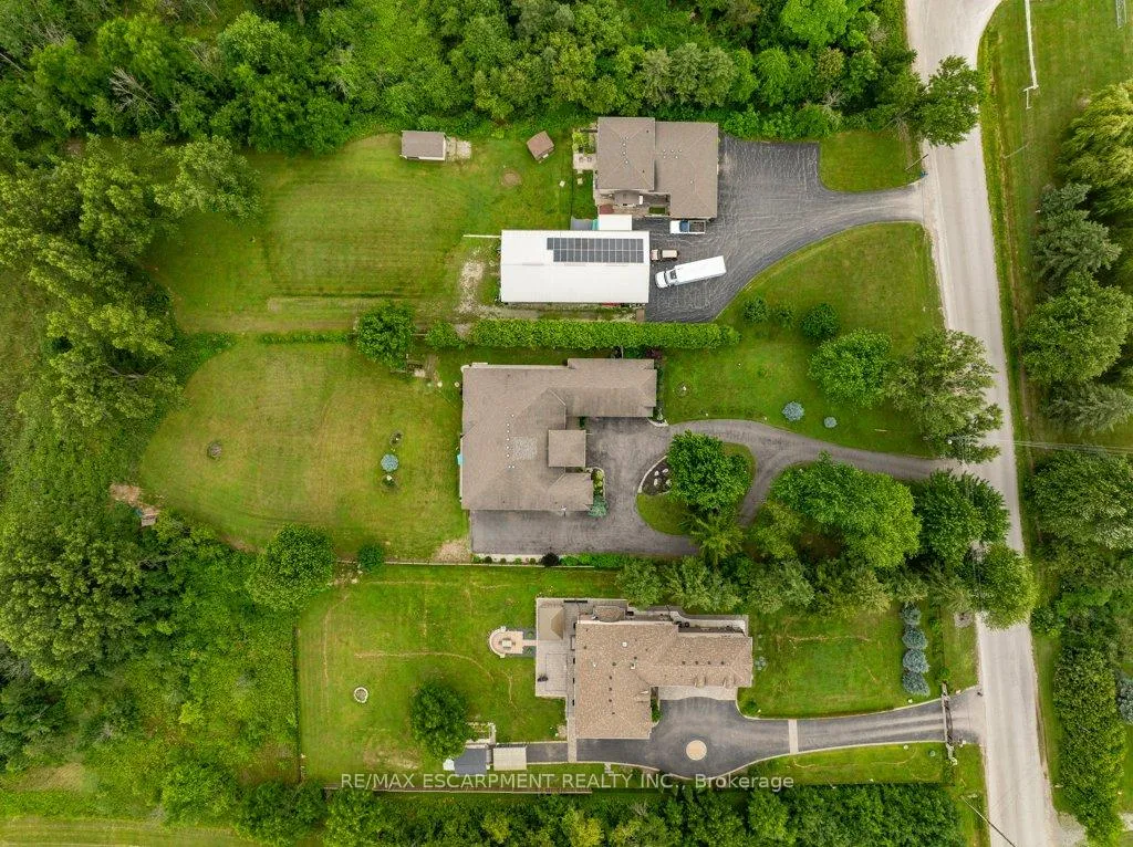 Photo 42 of 2462 No 2 Side Road N, Burlington, Rural Burlington — HOMEH