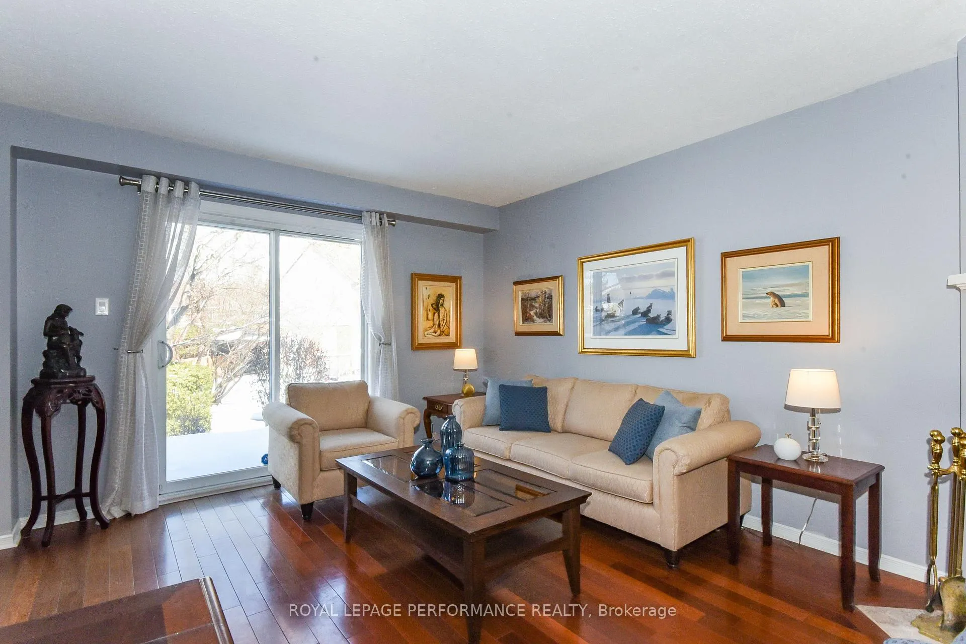 Photo 5 of 77 Versailles Private, Ottawa, Hunt Club Woods — HOMEH