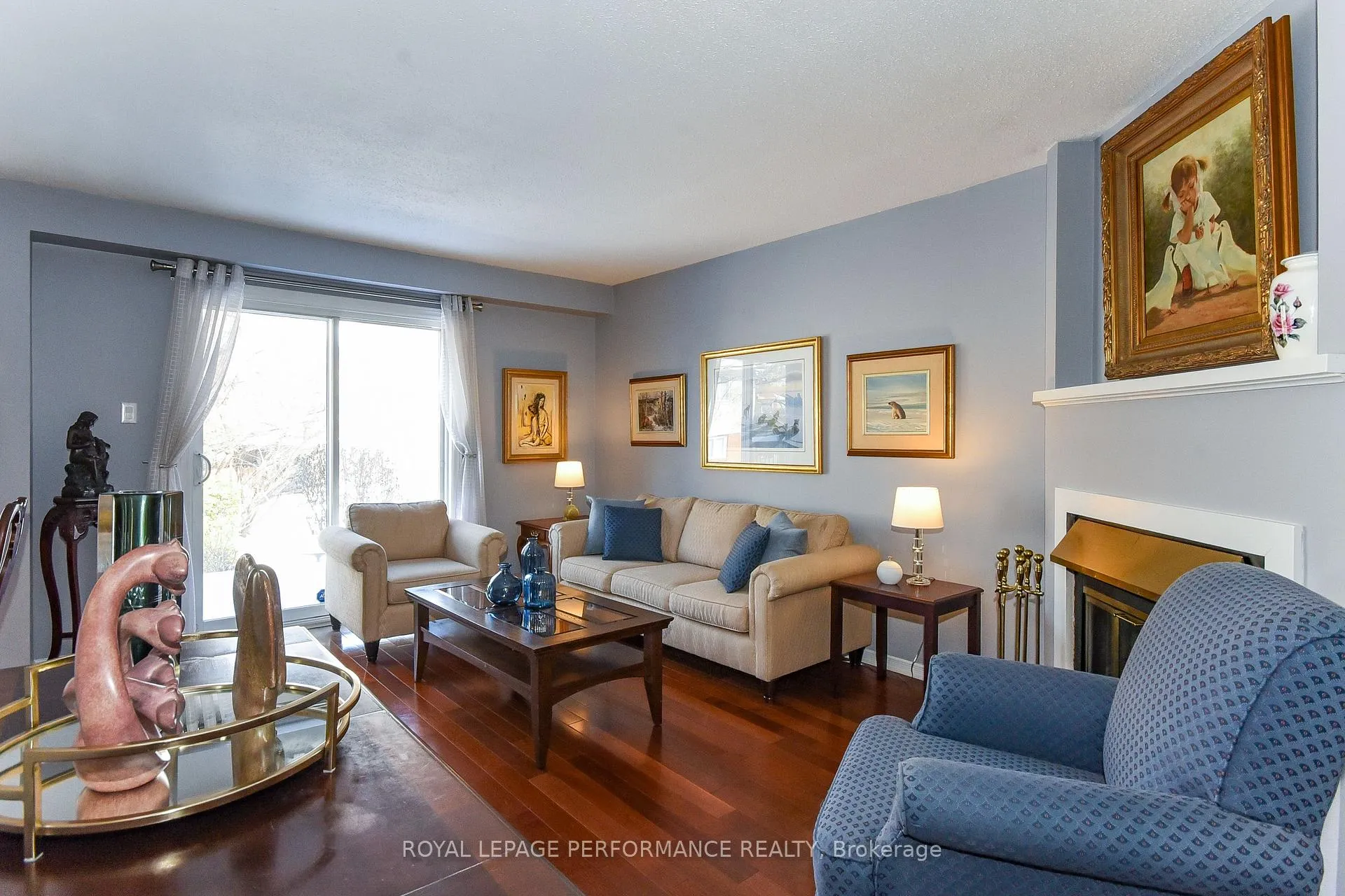 Photo 6 of 77 Versailles Private, Ottawa, Hunt Club Woods — HOMEH