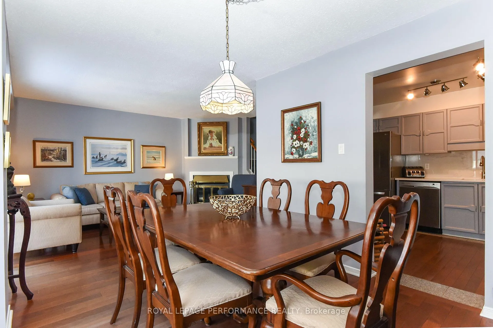 Photo 8 of 77 Versailles Private, Ottawa, Hunt Club Woods — HOMEH