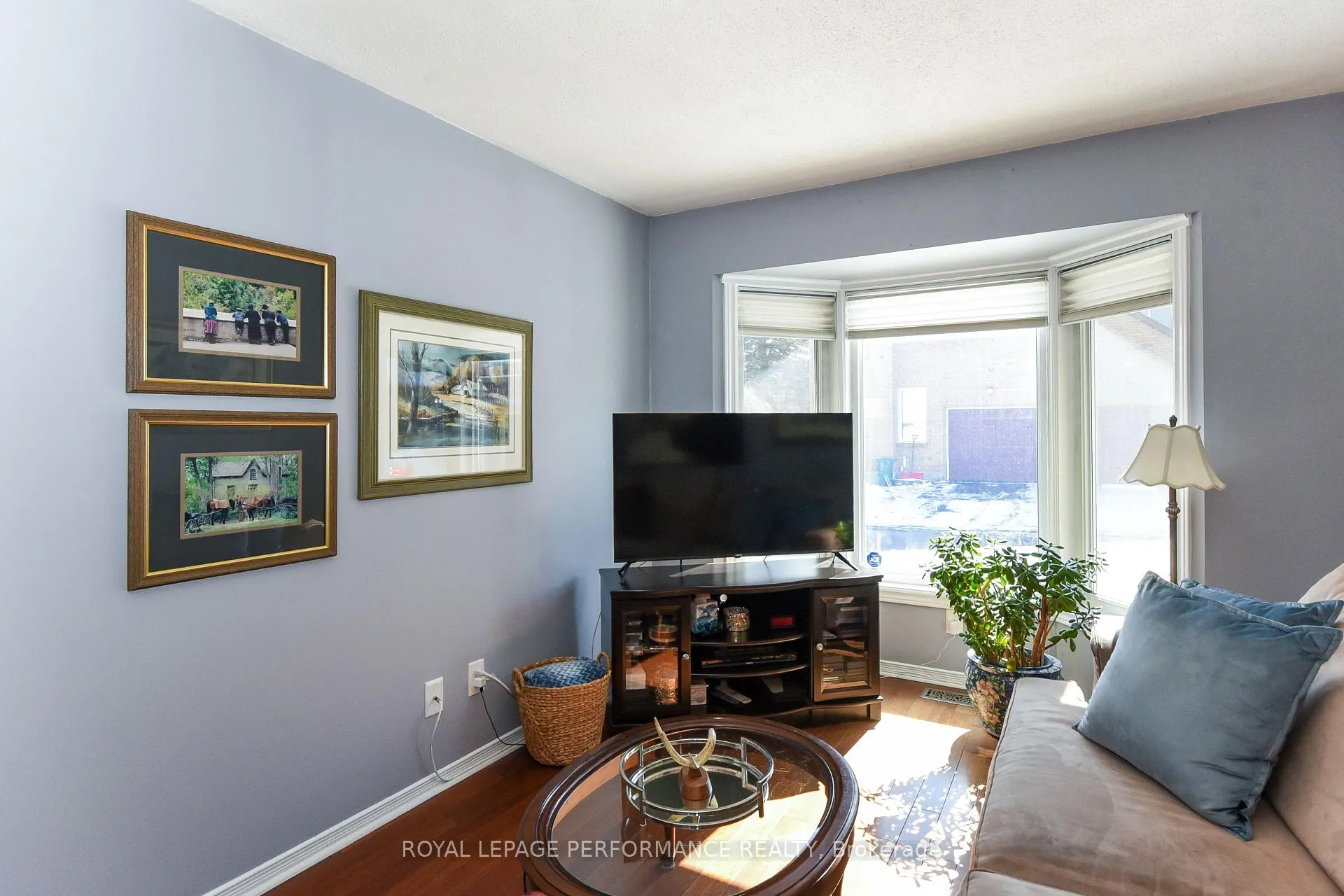 Photo 14 of 77 Versailles Private, Ottawa, Hunt Club Woods — HOMEH