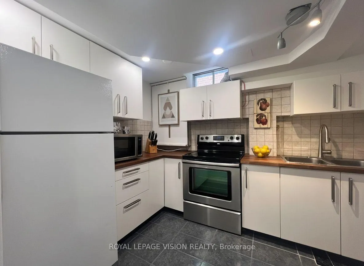 Photo 4 of Unit Basement, 263 Wright Crescent, Ajax, Central — HOMEH