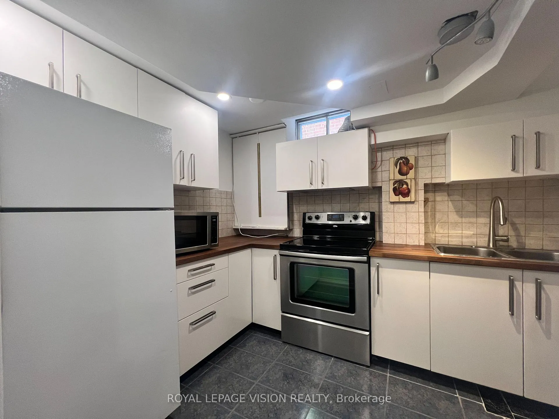 Photo 19 of Unit Basement, 263 Wright Crescent, Ajax, Central — HOMEH