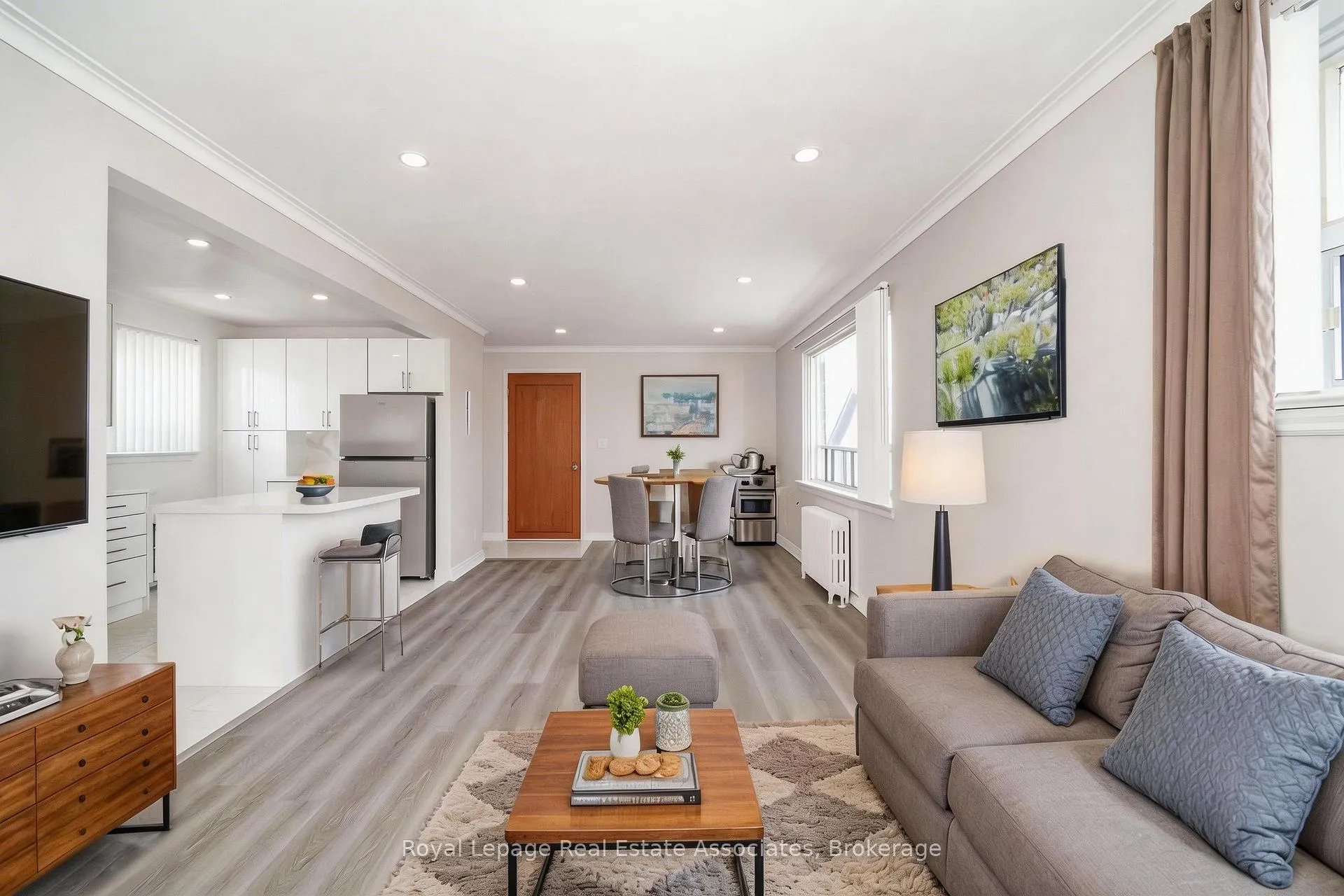 Photo 7 of Unit 6, 485 Mortimer Avenue, Toronto, Danforth Village-East York — HOMEH