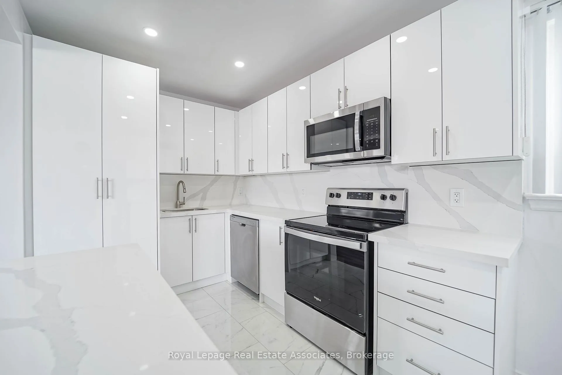 Photo 12 of Unit 6, 485 Mortimer Avenue, Toronto, Danforth Village-East York — HOMEH