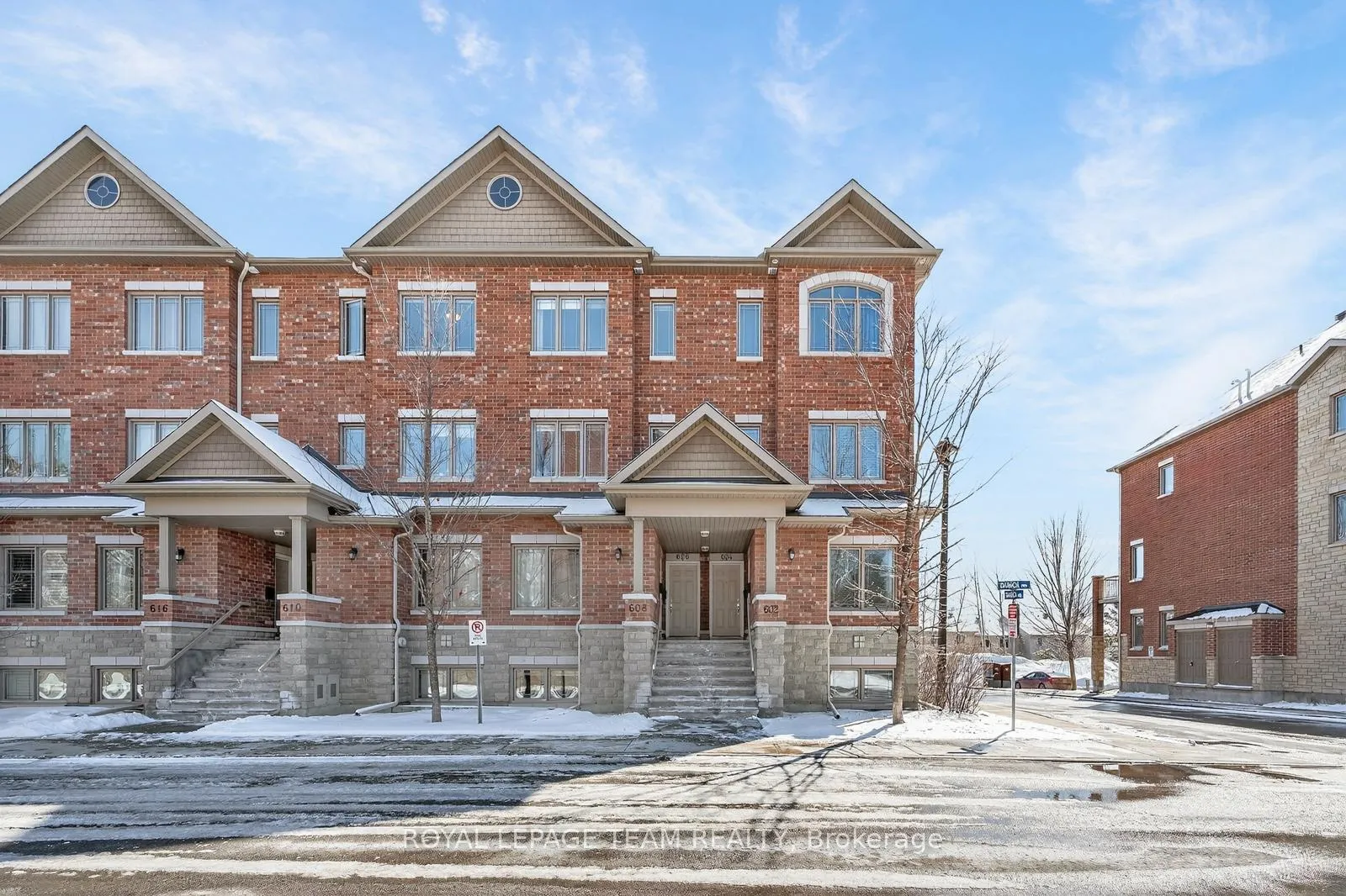 Photo 1 of 602 Danaca Private, Ottawa, Carson Meadows — HOMEH