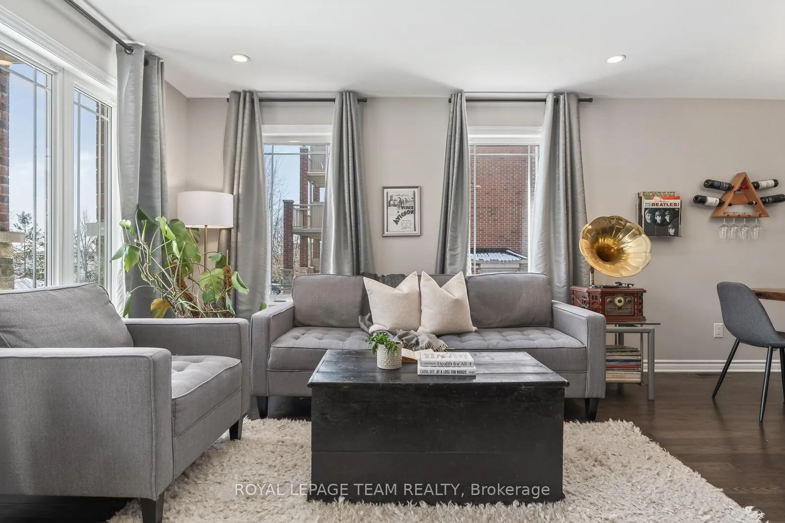 Photo 3 of 602 Danaca Private, Ottawa, Carson Meadows — HOMEH