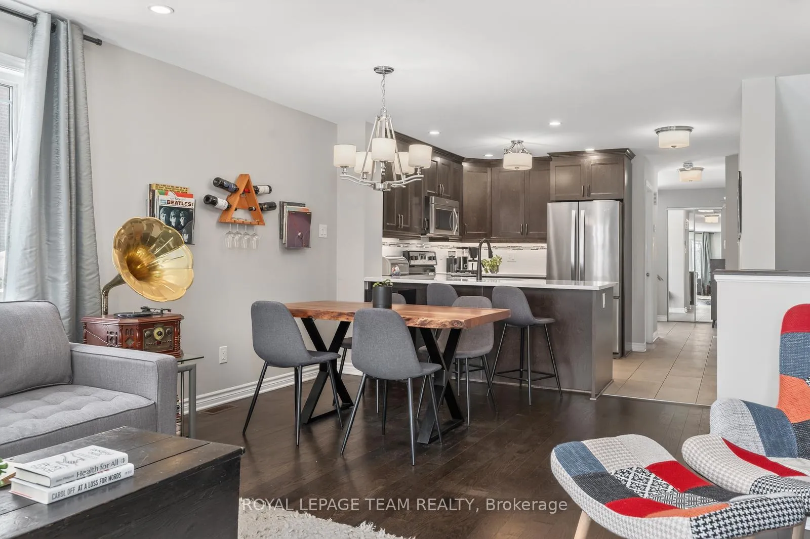 Photo 6 of 602 Danaca Private, Ottawa, Carson Meadows — HOMEH