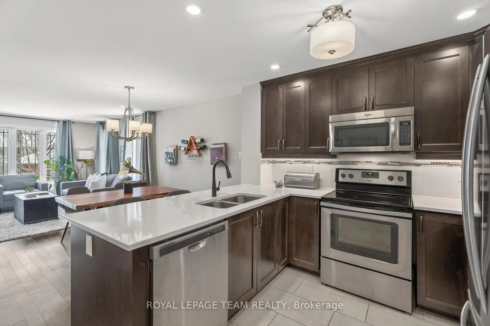 Photo 9 of 602 Danaca Private, Ottawa, Carson Meadows — HOMEH
