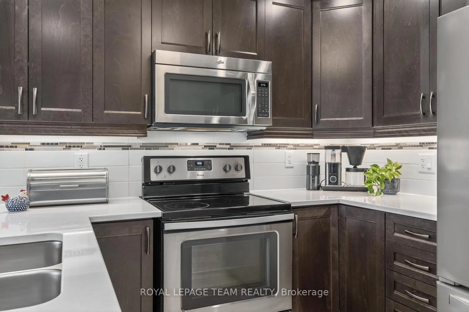 Photo 11 of 602 Danaca Private, Ottawa, Carson Meadows — HOMEH