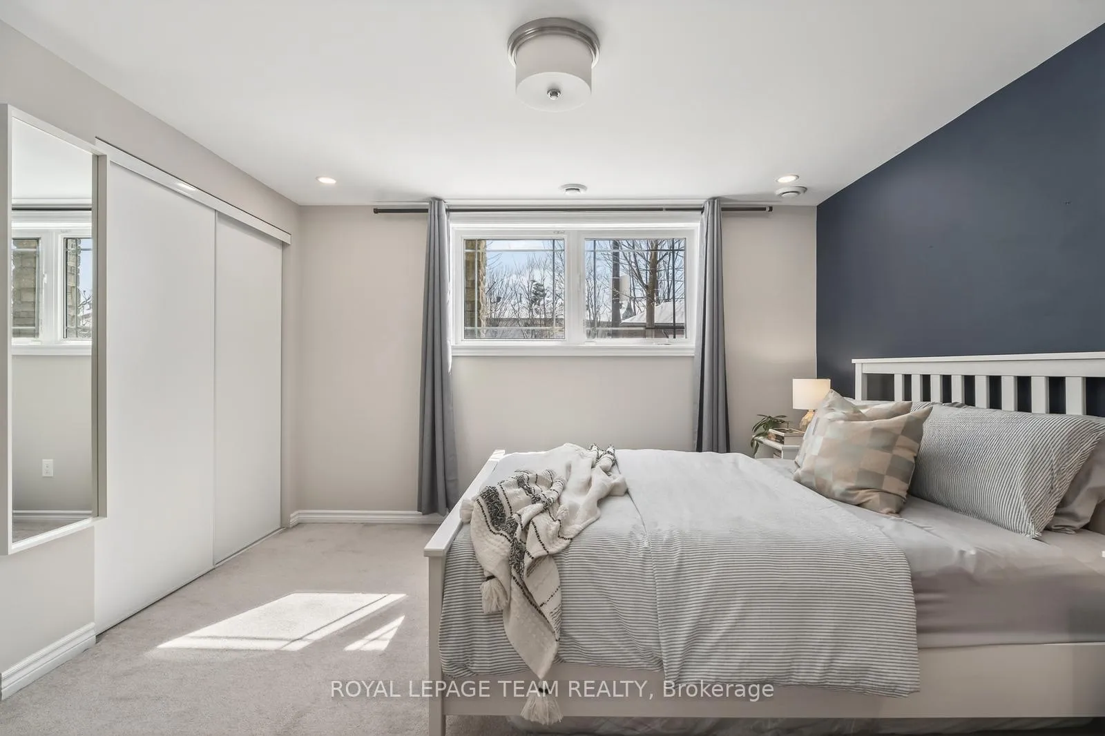 Photo 12 of 602 Danaca Private, Ottawa, Carson Meadows — HOMEH