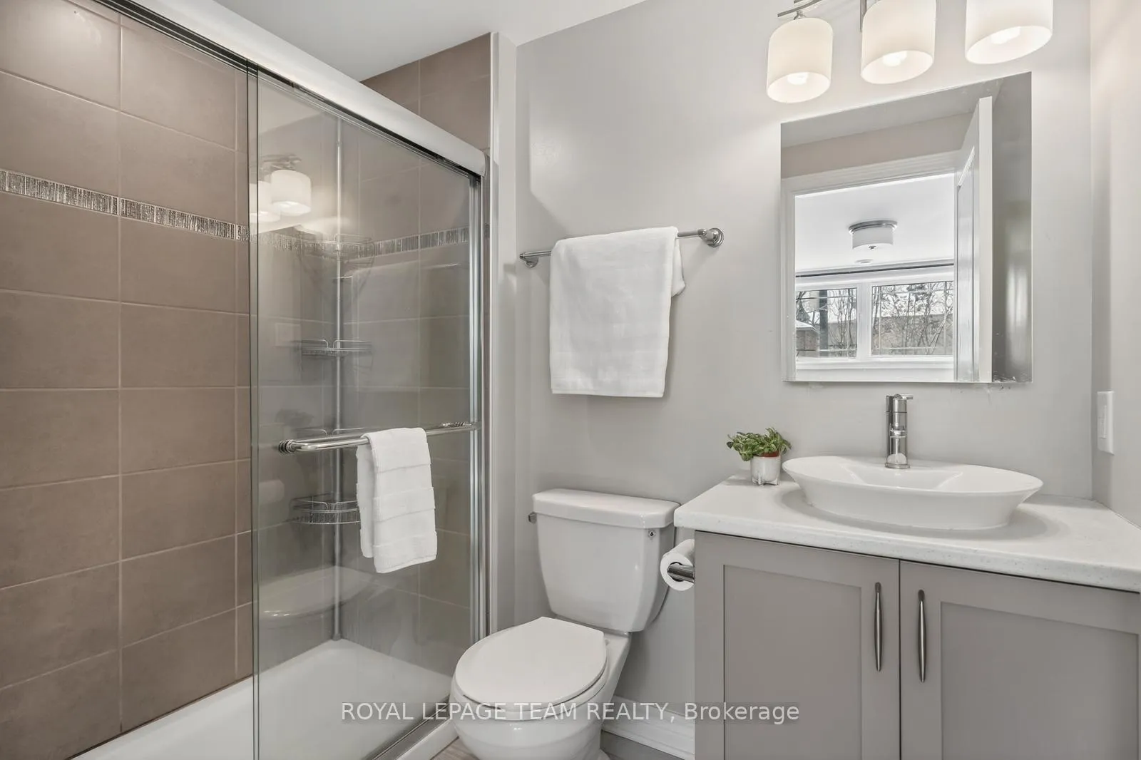 Photo 15 of 602 Danaca Private, Ottawa, Carson Meadows — HOMEH