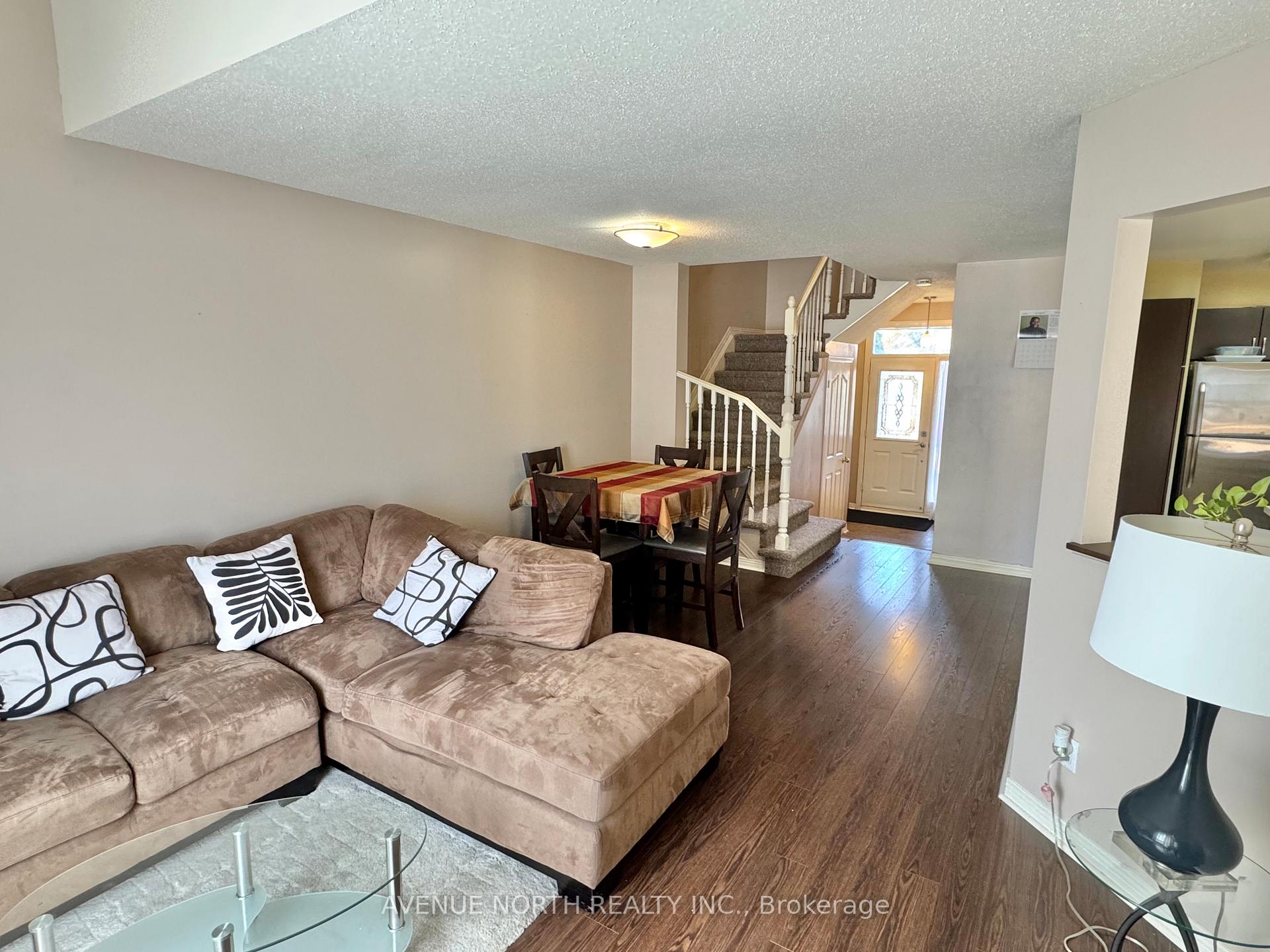 Photo 6 of 38 Bridgestone Drive, Ottawa, Kanata - Emerald Meadows/Trailwest — HOMEH