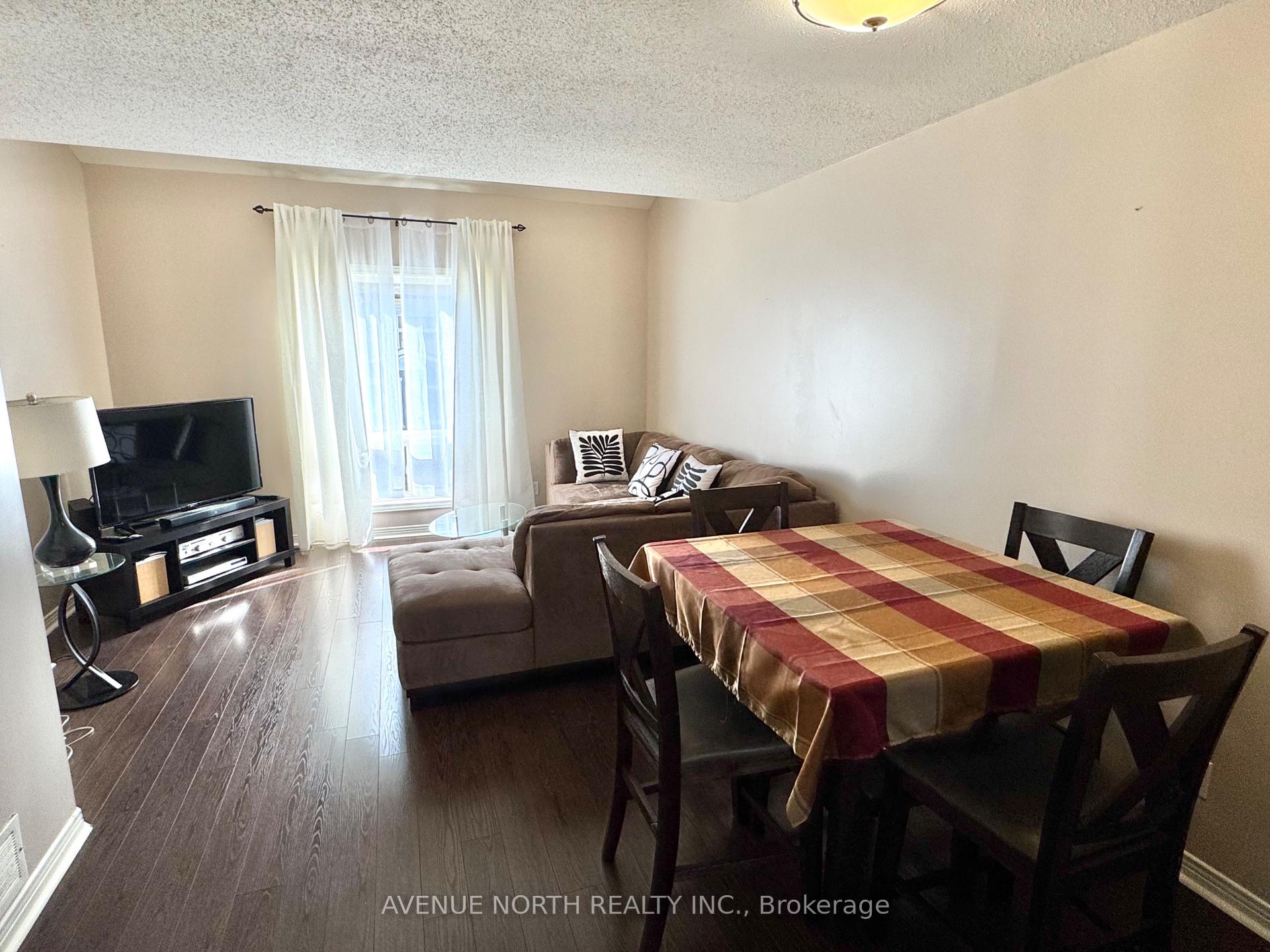 Photo 9 of 38 Bridgestone Drive, Ottawa, Kanata - Emerald Meadows/Trailwest — HOMEH