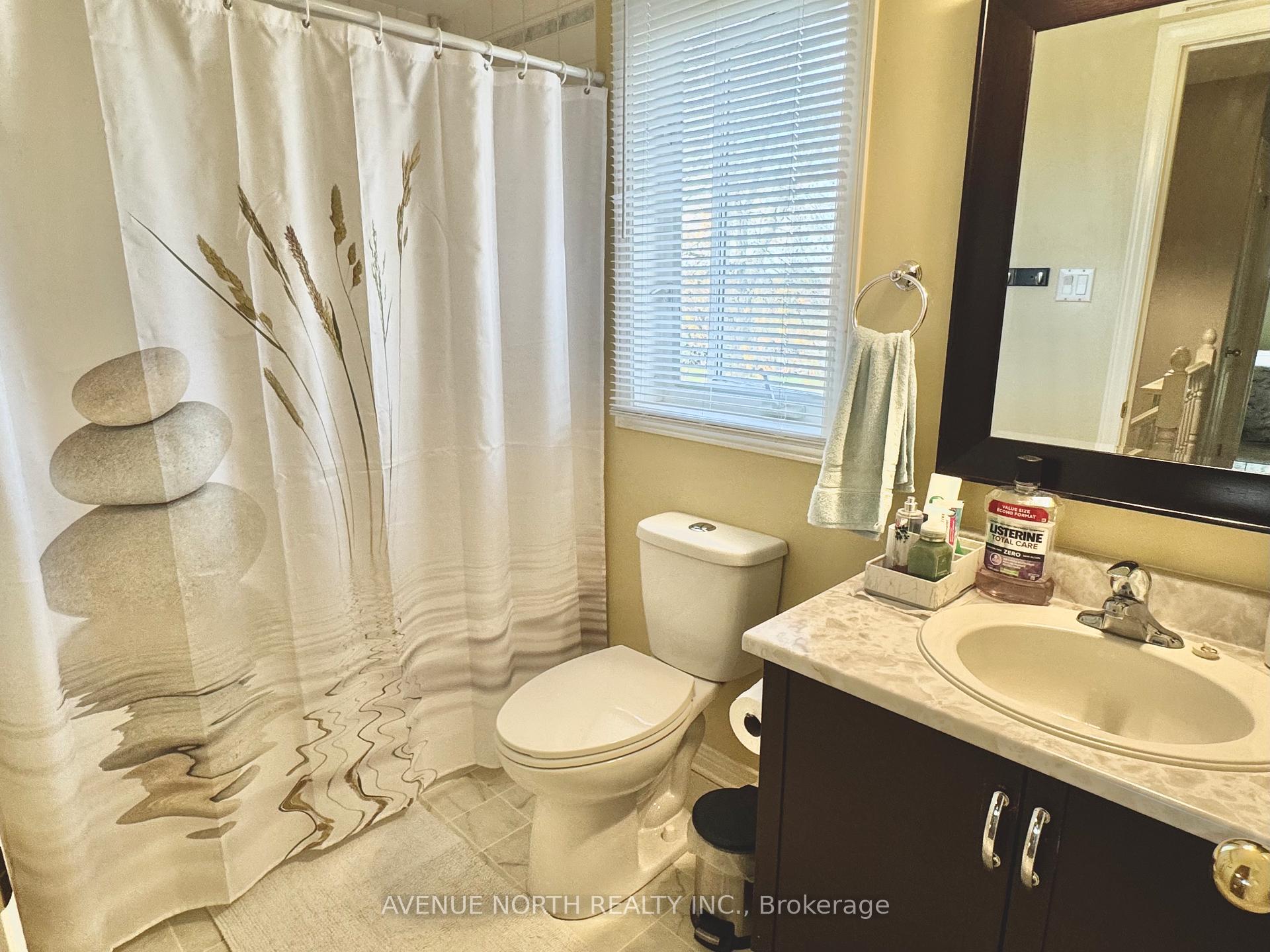 Photo 14 of 38 Bridgestone Drive, Ottawa, Kanata - Emerald Meadows/Trailwest — HOMEH