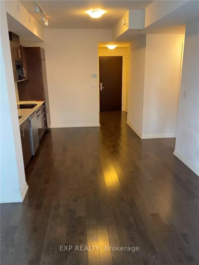 Photo 4 of Unit 1831, 460 Adelaide Street E, Toronto, Moss Park — HOMEH