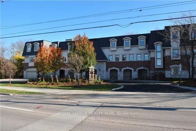 Photo 2 of Unit 305, 390 Upper Middle Road E, Oakville, Falgarwood — HOMEH