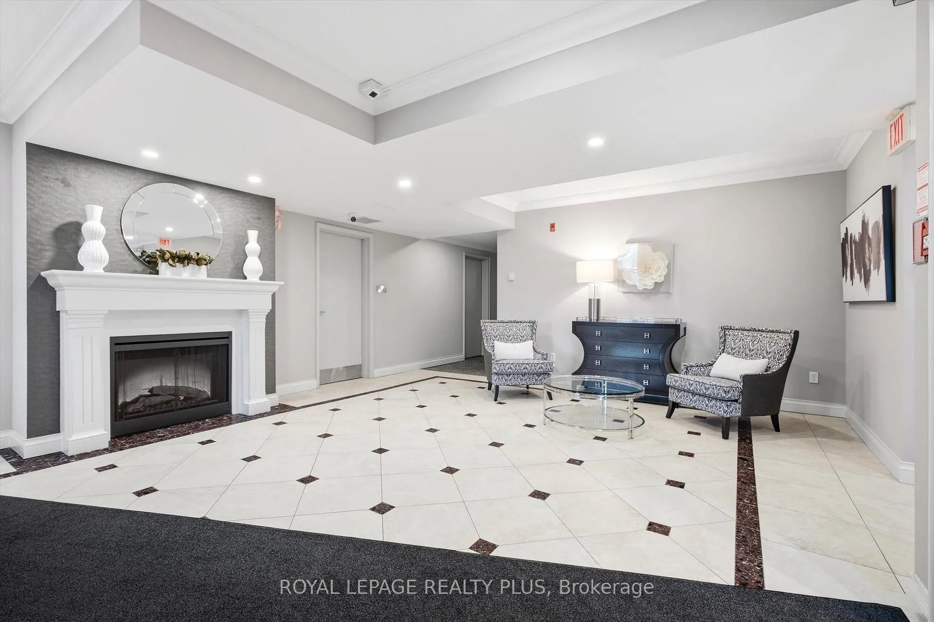 Photo 31 of Unit 305, 390 Upper Middle Road E, Oakville, Falgarwood — HOMEH