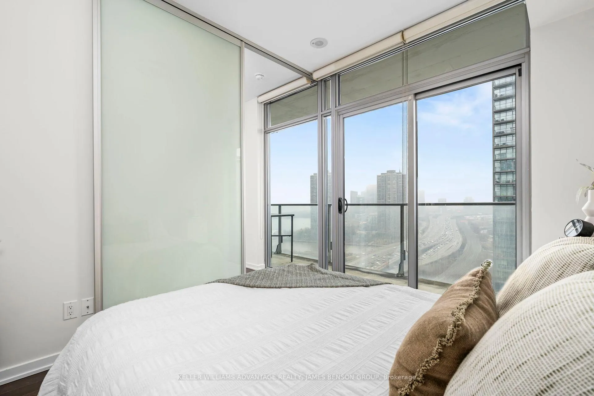 Photo 27 of Unit 2206, 103 The Queensway, Toronto, High Park-Swansea — HOMEH