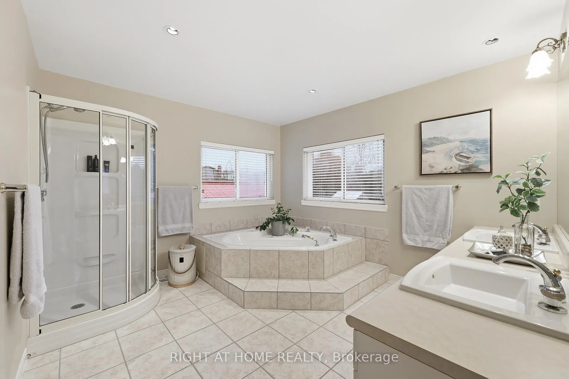 Photo 22 of 50 Boulding Avenue, Hamilton, Waterdown — HOMEH