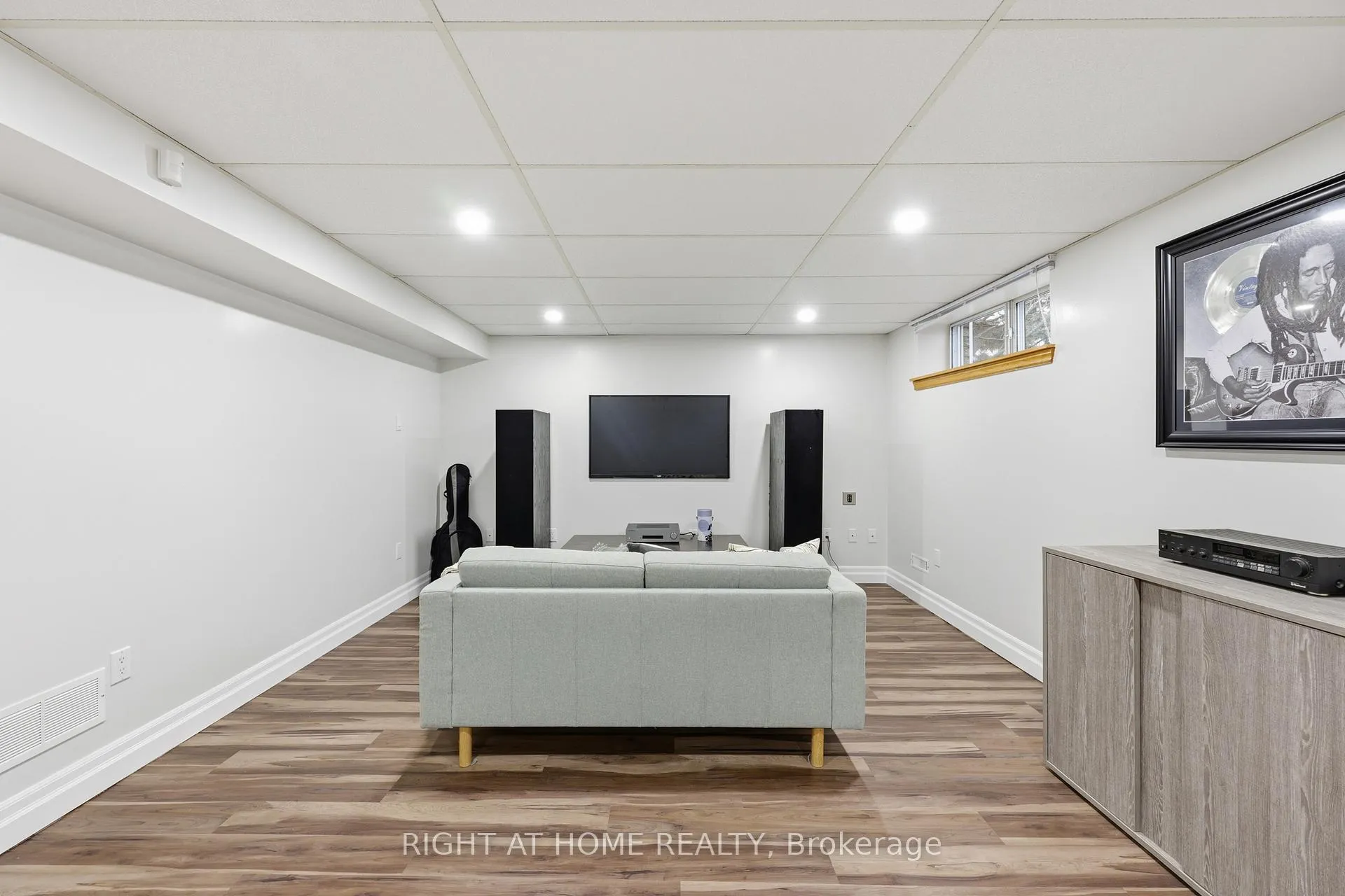 Photo 30 of 50 Boulding Avenue, Hamilton, Waterdown — HOMEH