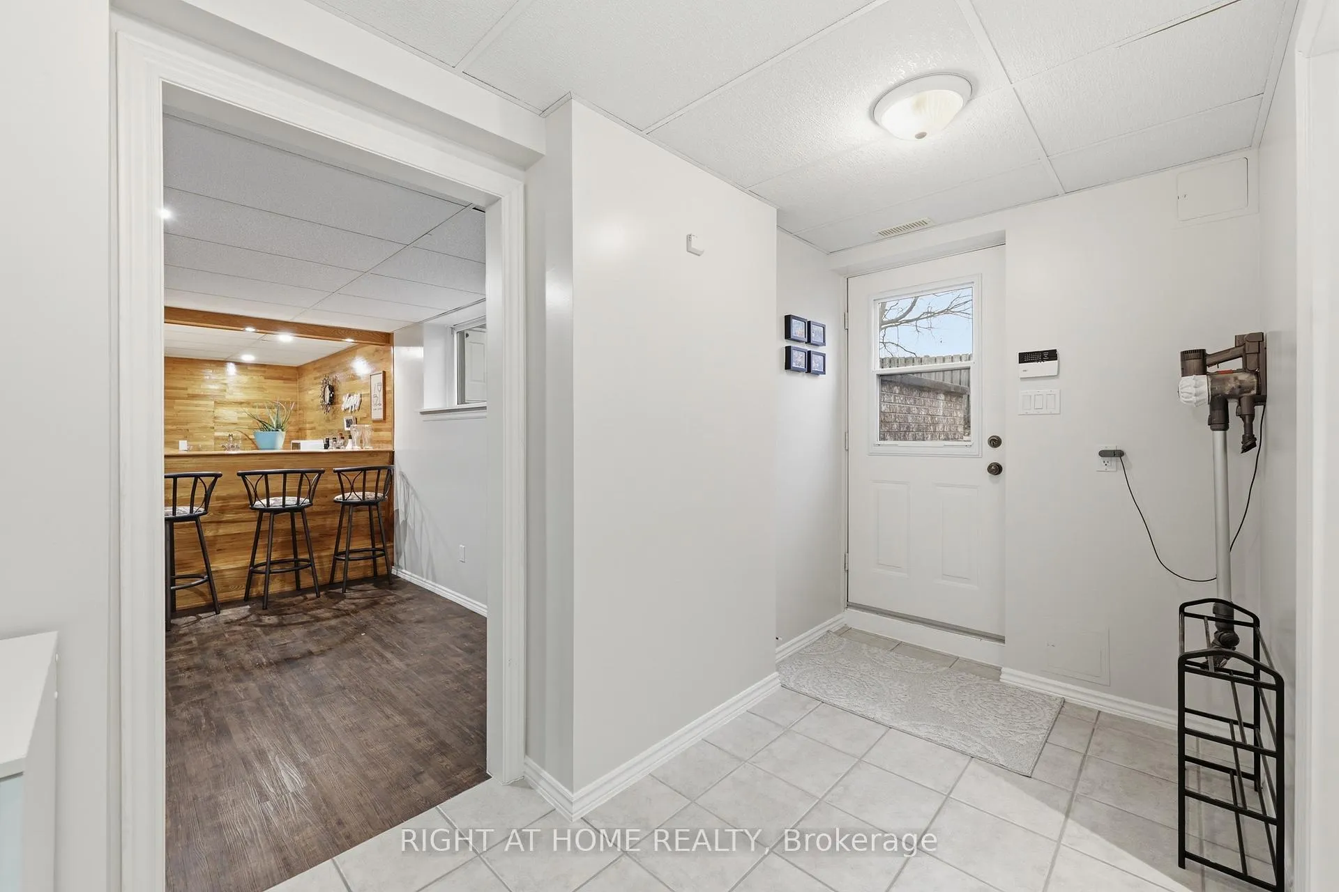 Photo 36 of 50 Boulding Avenue, Hamilton, Waterdown — HOMEH